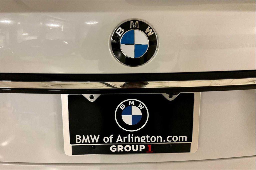 new 2026 BMW X7 car, priced at $100,225