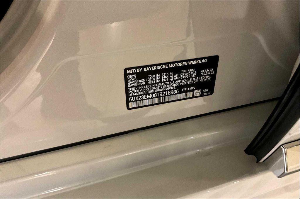 new 2026 BMW X7 car, priced at $100,225