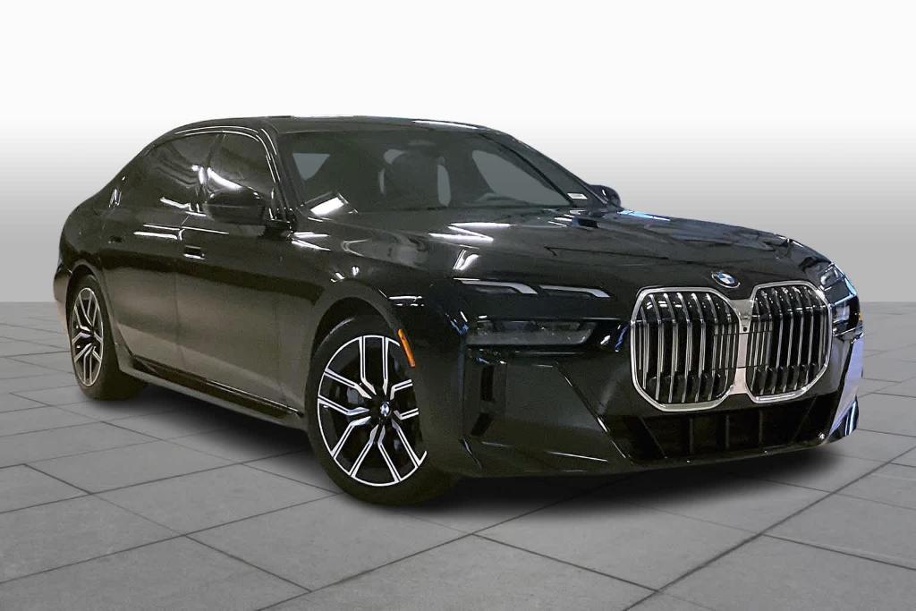 new 2024 BMW 760 car, priced at $124,620