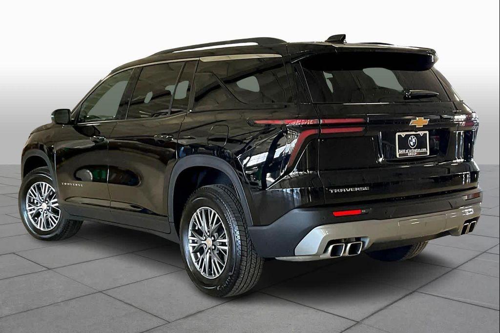 used 2025 Chevrolet Traverse car, priced at $36,483