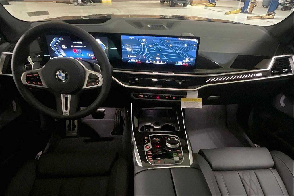 new 2026 BMW X7 car, priced at $125,560