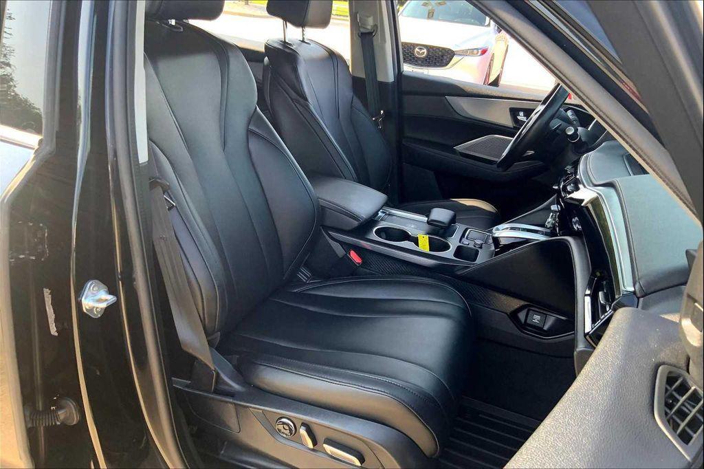 used 2023 Acura MDX car, priced at $34,871