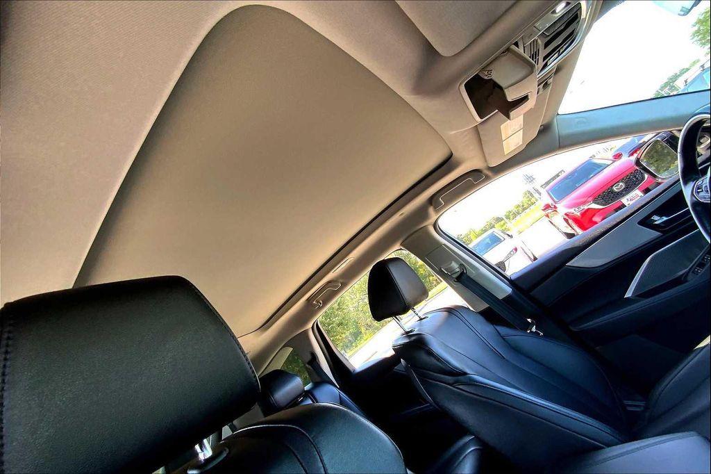 used 2023 Acura MDX car, priced at $34,871