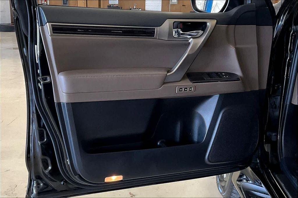 used 2020 Lexus GX 460 car, priced at $38,681