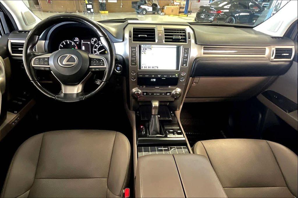 used 2020 Lexus GX 460 car, priced at $38,681