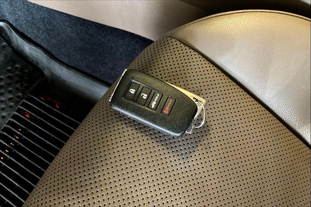 used 2020 Lexus GX 460 car, priced at $38,681