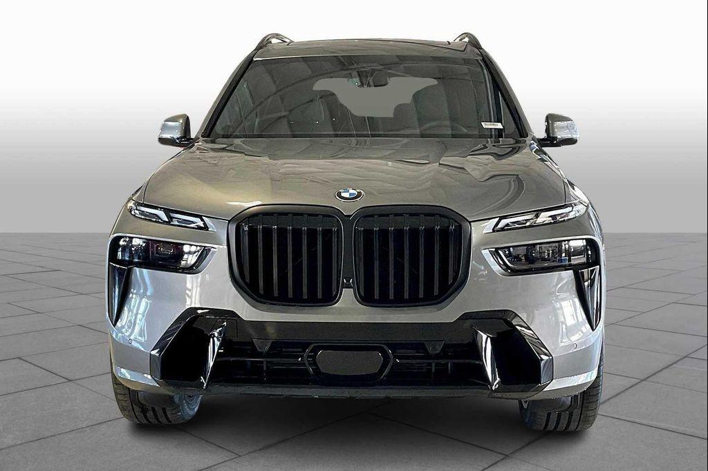 new 2026 BMW X7 car, priced at $101,525