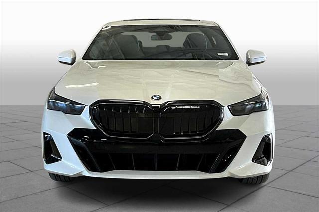 new 2025 BMW 540 car, priced at $77,440