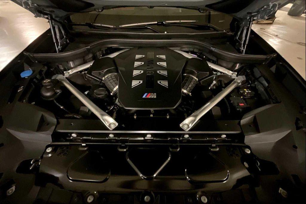 new 2026 BMW X7 car, priced at $121,510