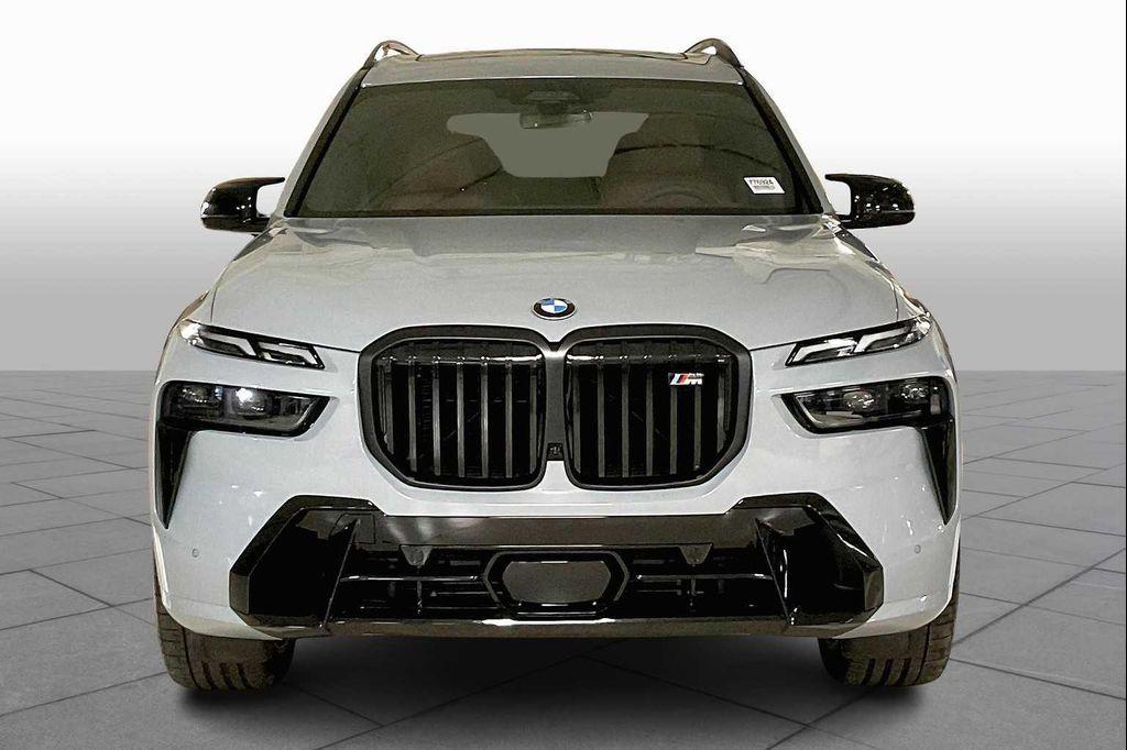 new 2026 BMW X7 car, priced at $121,510