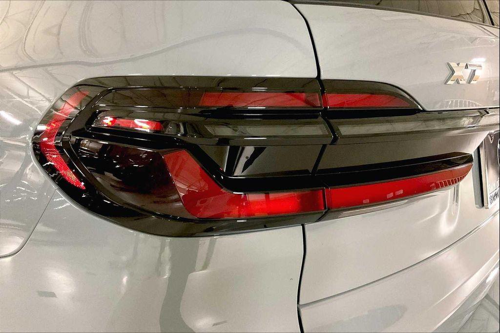 new 2026 BMW X7 car, priced at $121,510