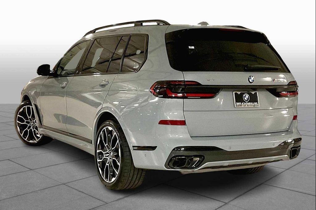 new 2026 BMW X7 car, priced at $121,510