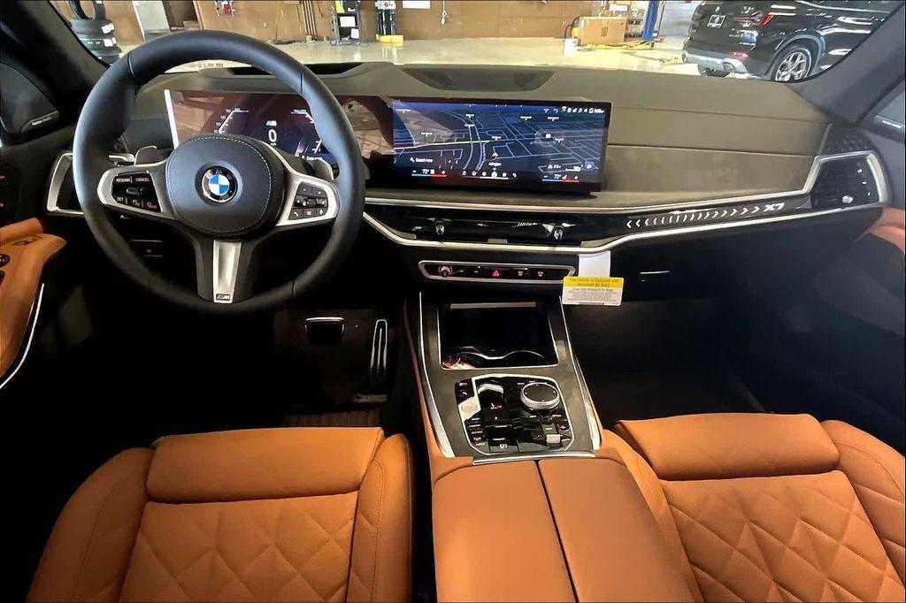 new 2026 BMW X7 car, priced at $100,910