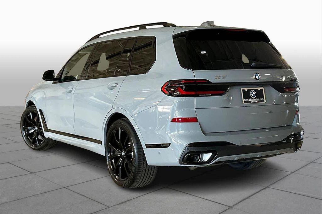 new 2026 BMW X7 car, priced at $100,910
