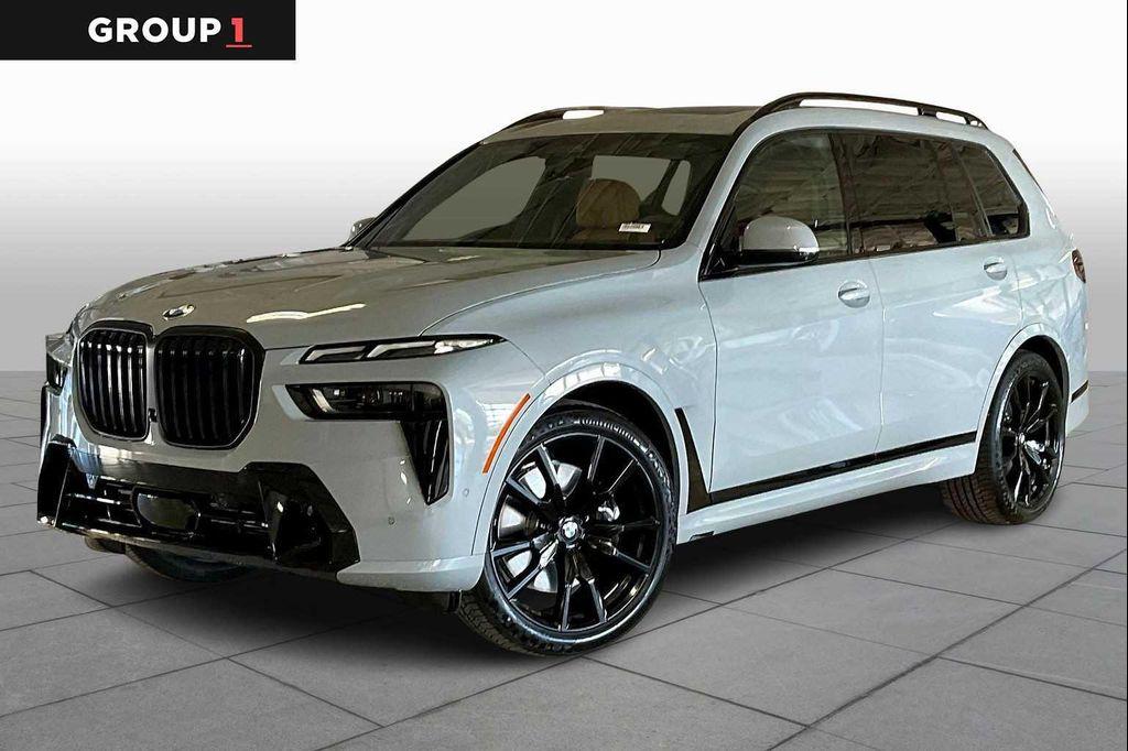 new 2026 BMW X7 car, priced at $100,910