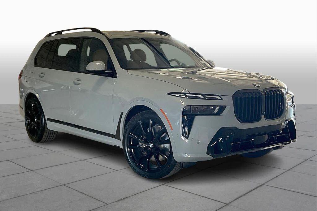 new 2026 BMW X7 car, priced at $100,910