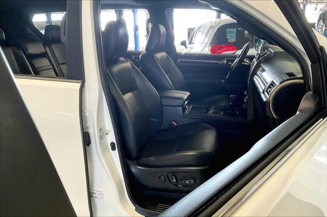 used 2020 Lexus GX 460 car, priced at $43,901