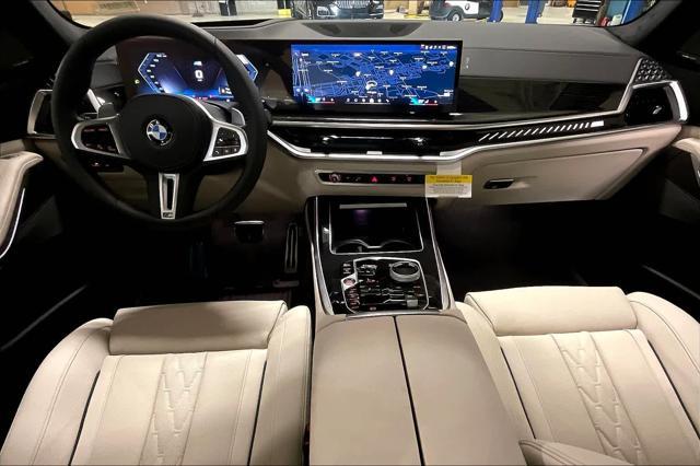 new 2025 BMW X7 car, priced at $120,905