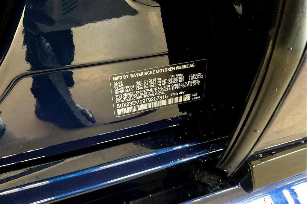 new 2026 BMW X7 car, priced at $102,625