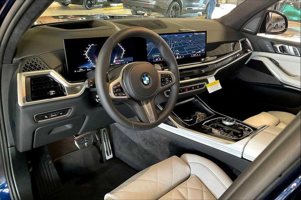 new 2026 BMW X7 car, priced at $102,625