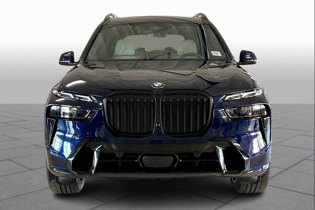 new 2026 BMW X7 car, priced at $102,625