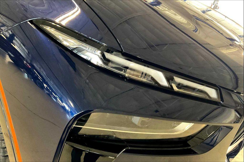 new 2026 BMW X7 car, priced at $102,625