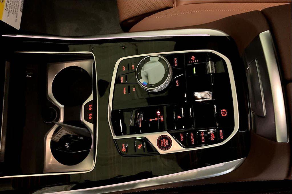 new 2026 BMW X7 car, priced at $104,110