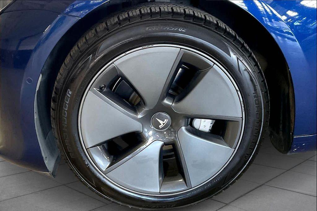 used 2021 Tesla Model 3 car, priced at $23,483