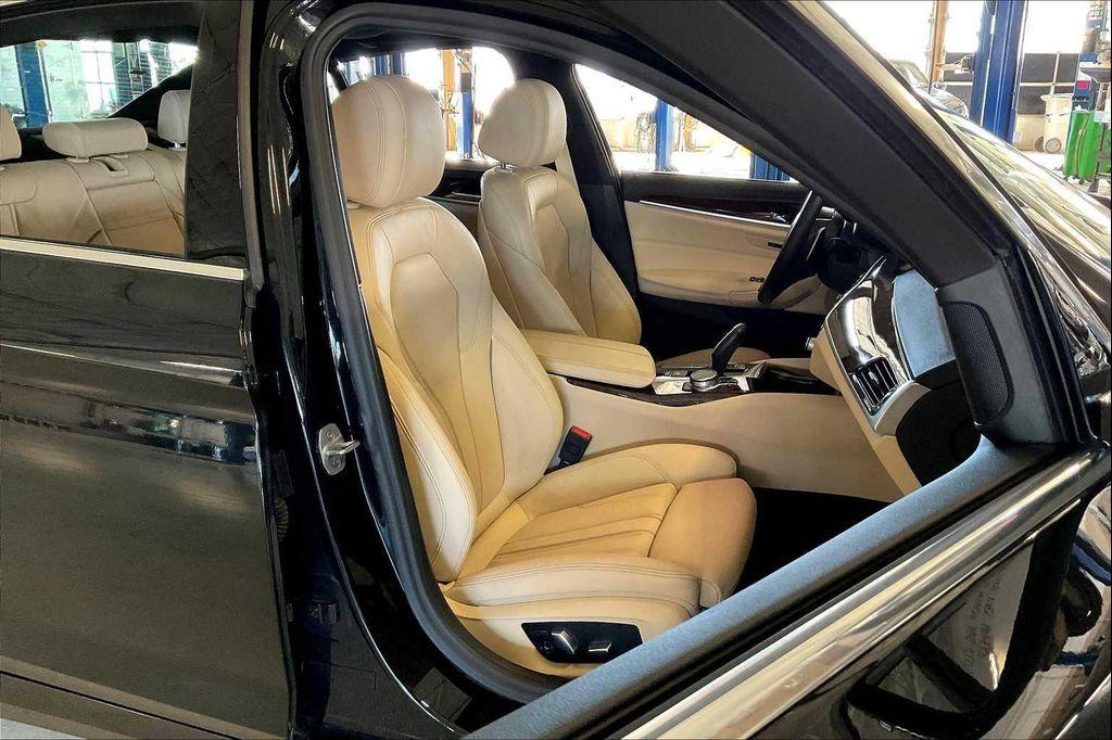used 2020 BMW 540 car, priced at $31,284