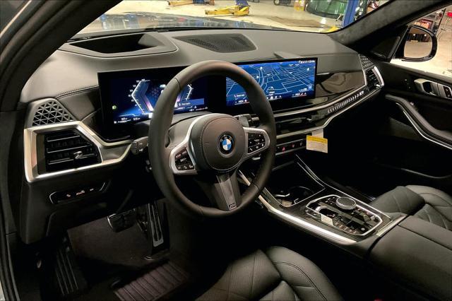 new 2025 BMW X7 car, priced at $98,005