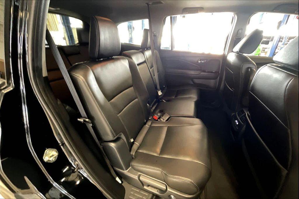 used 2020 Honda Pilot car, priced at $21,481