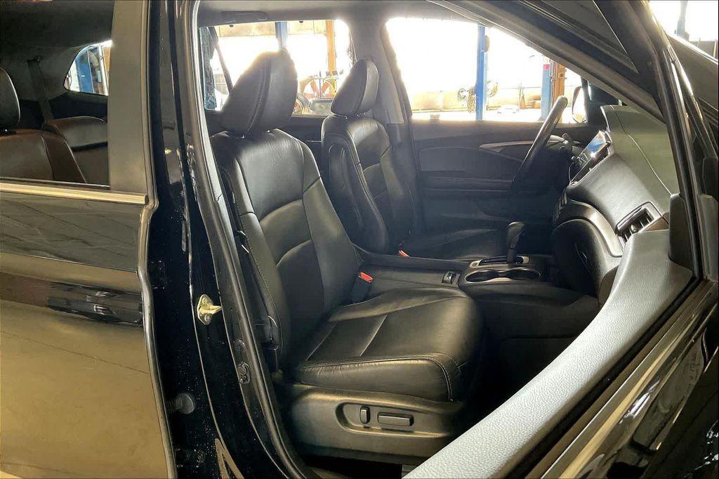 used 2020 Honda Pilot car, priced at $21,481