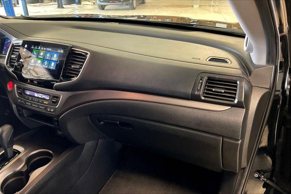 used 2020 Honda Pilot car, priced at $21,481