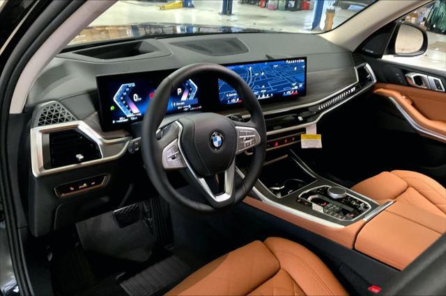 new 2025 BMW X7 car, priced at $91,605