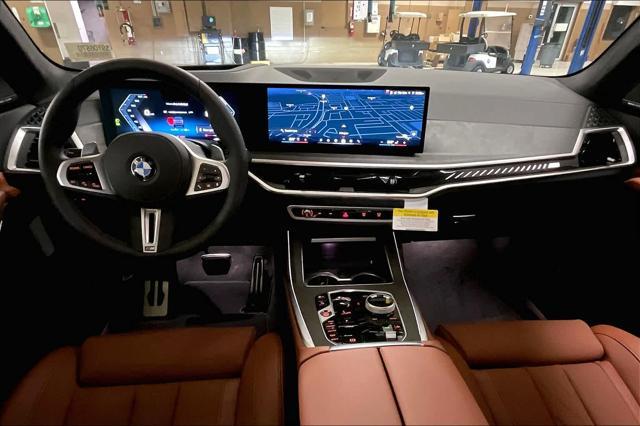 new 2025 BMW X7 car, priced at $120,905