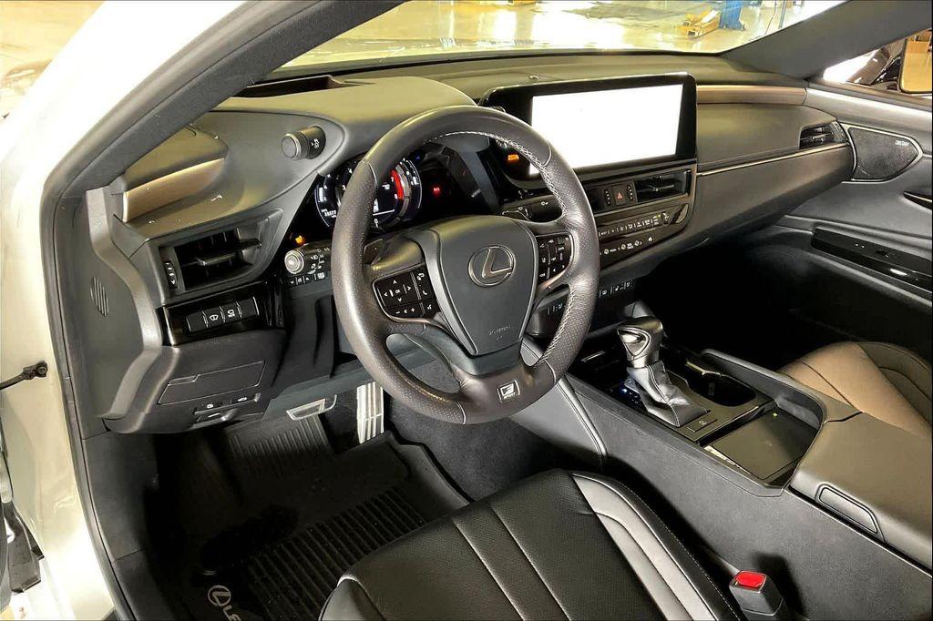 used 2023 Lexus ES 350 car, priced at $38,891