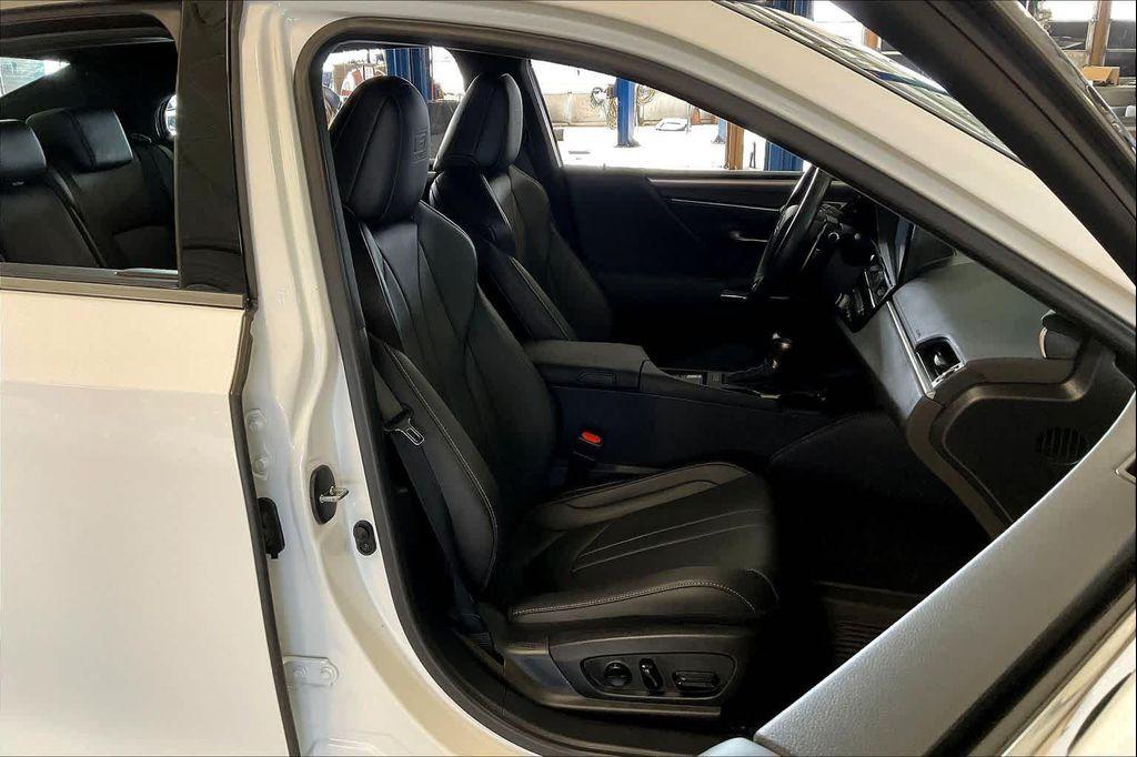 used 2023 Lexus ES 350 car, priced at $38,891