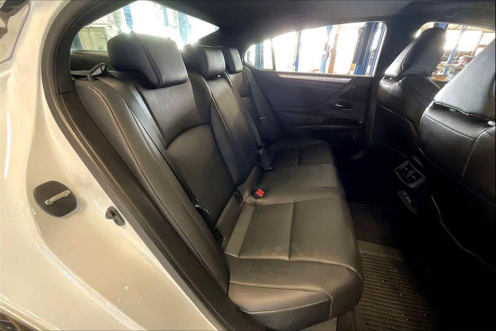 used 2023 Lexus ES 350 car, priced at $38,891