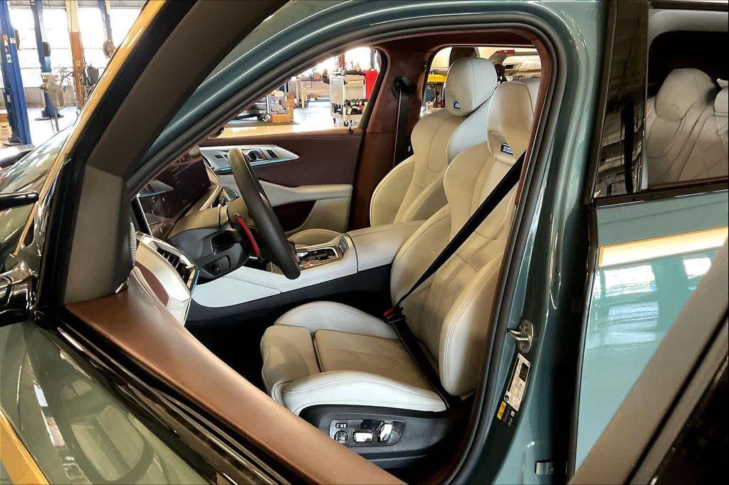 new 2026 BMW XM car, priced at $160,825