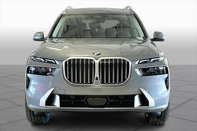 new 2025 BMW X7 car, priced at $93,255