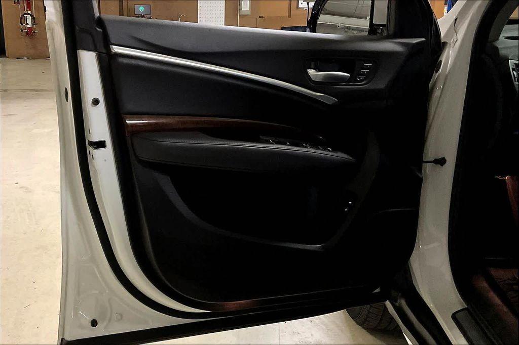 used 2020 Acura MDX car, priced at $20,771