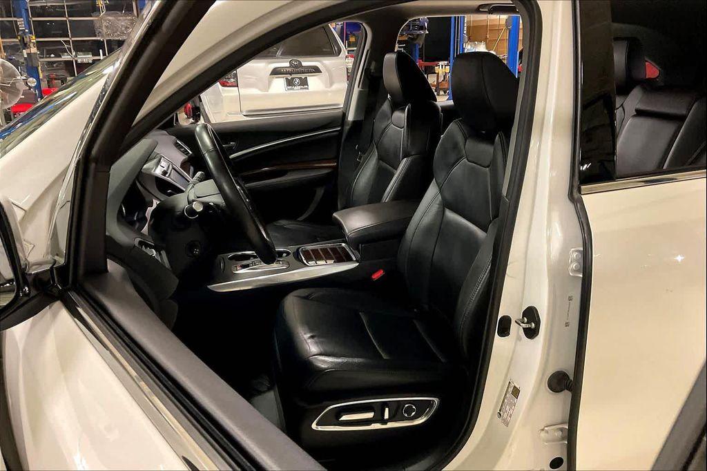 used 2020 Acura MDX car, priced at $20,771