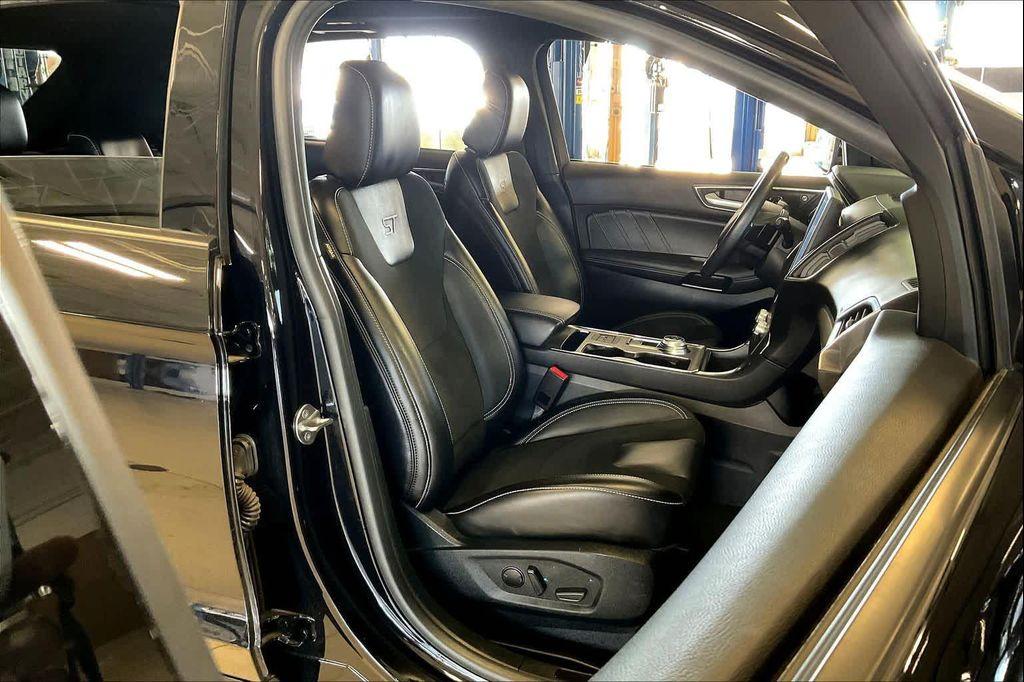 used 2021 Ford Edge car, priced at $28,971