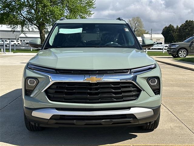 new 2025 Chevrolet TrailBlazer car, priced at $32,320
