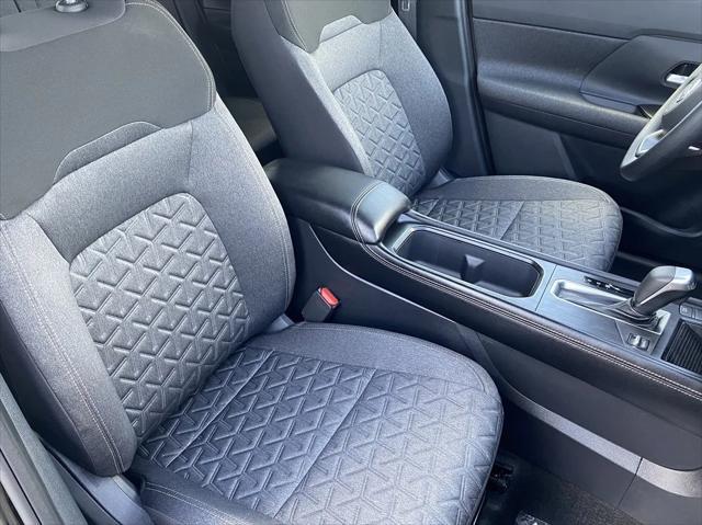 new 2025 Nissan Kicks car, priced at $27,360
