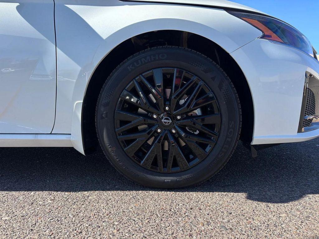 new 2025 Nissan Altima car, priced at $25,997