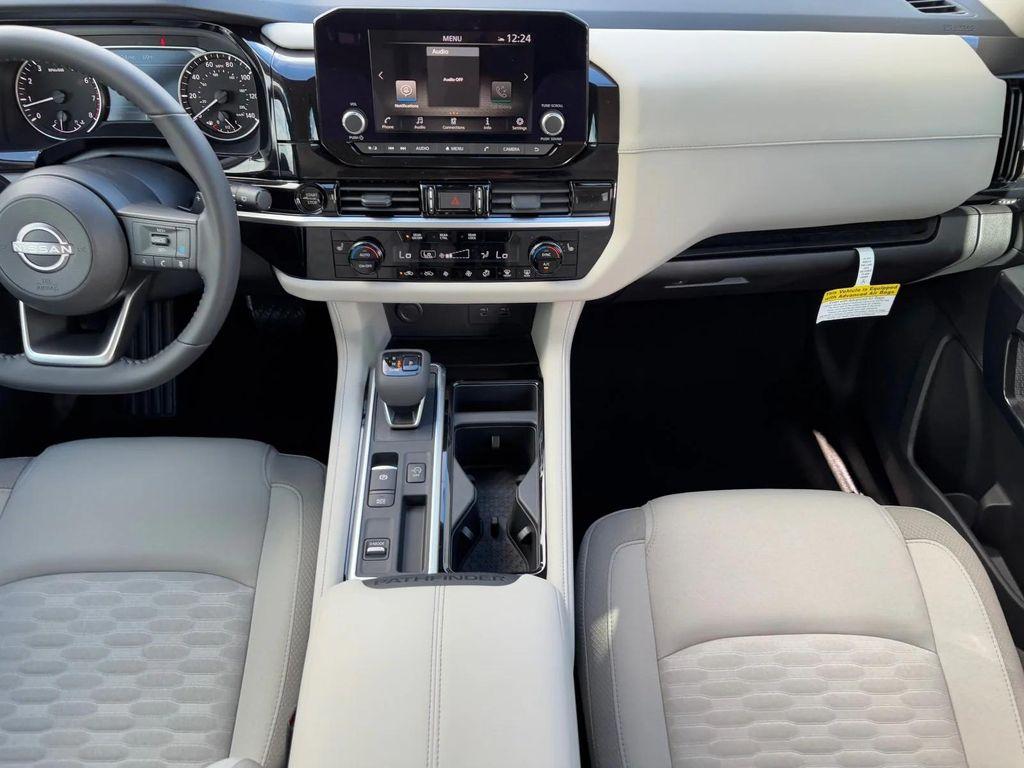 new 2025 Nissan Pathfinder car, priced at $31,980
