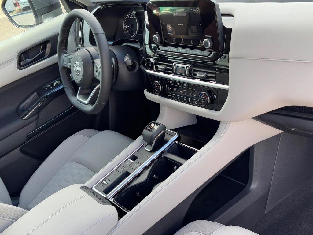 new 2025 Nissan Pathfinder car, priced at $31,980