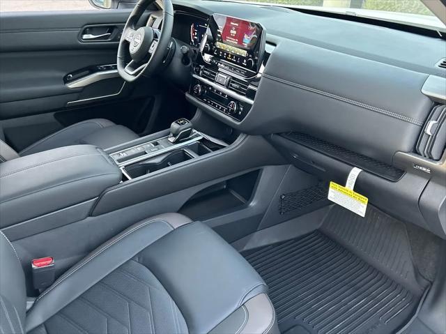 new 2025 Nissan Pathfinder car, priced at $47,789