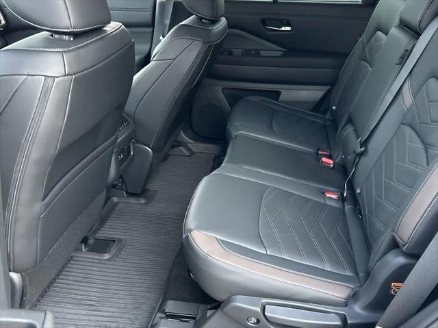 new 2025 Nissan Pathfinder car, priced at $47,789